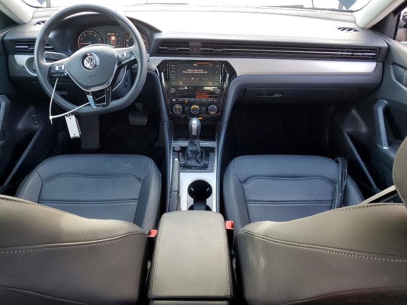 2021 VOLKSWAGEN PASSAT SE 8