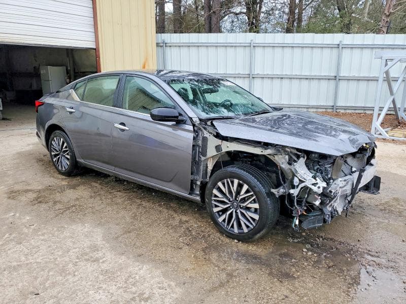 2025 NISSAN ALTIMA SV 4