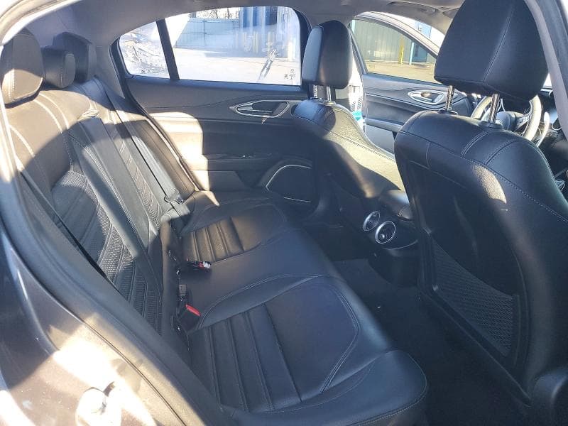 2019 ALFA ROMEO GIULIA TI 10