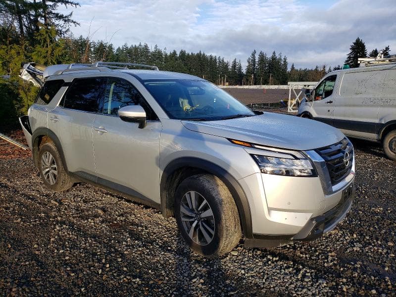 2024 NISSAN PATHFINDER SL 4
