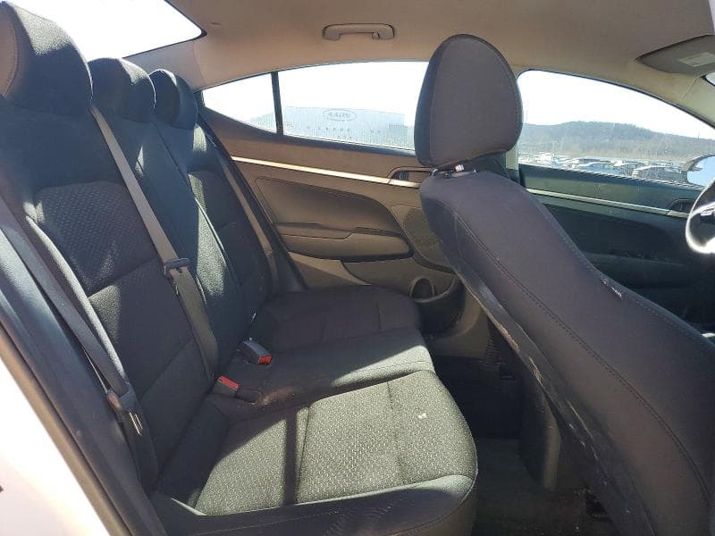 2019 HYUNDAI ELANTRA SE 10