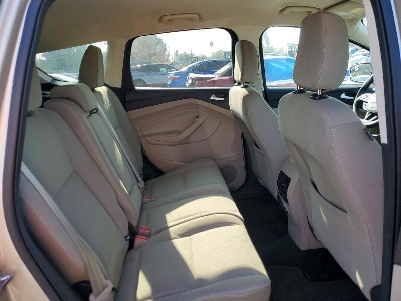 2018 FORD ESCAPE SE 11