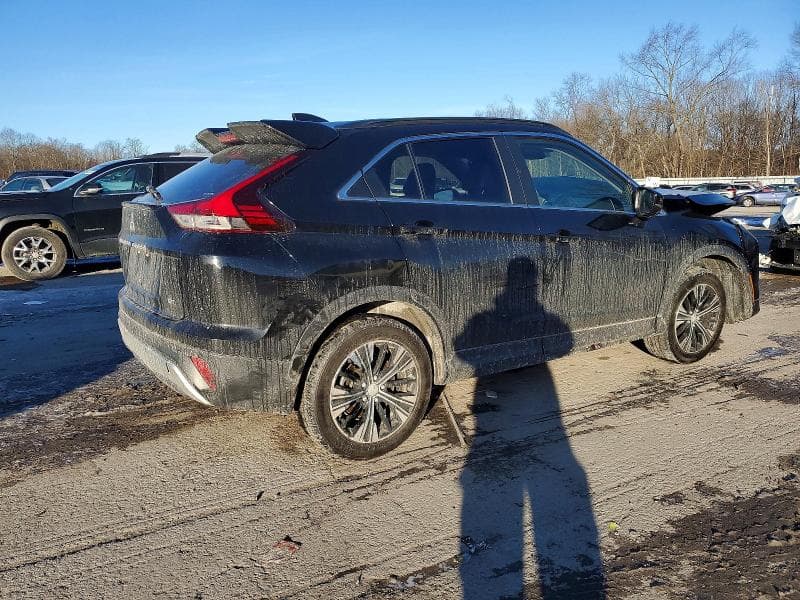2022 MITSUBISHI ECLIPSE CROSS SE 3