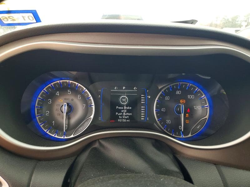 2022 CHRYSLER VOYAGER LX 8