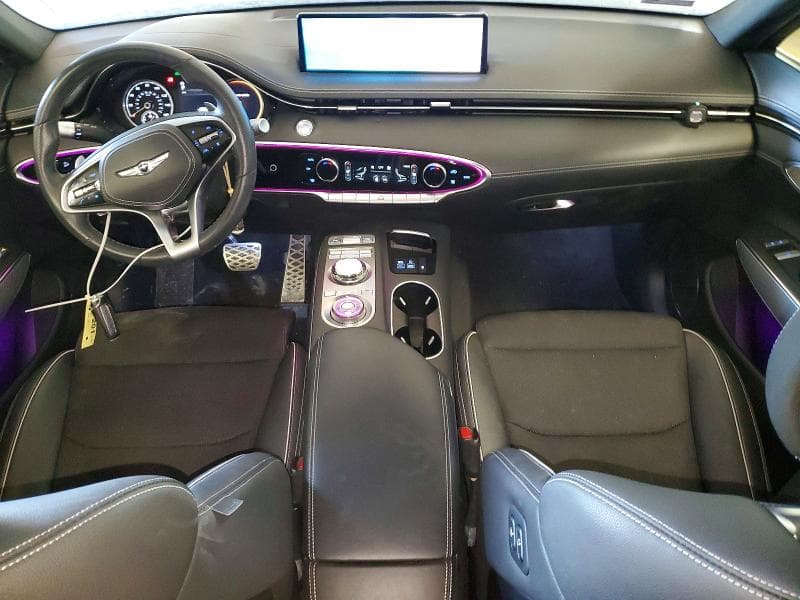 2022 GENESIS GV70 8