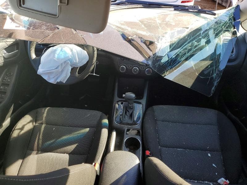 2017 KIA FORTE LX 8
