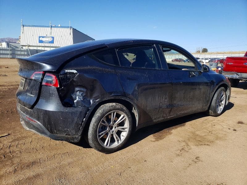 2024 TESLA MODEL Y 3
