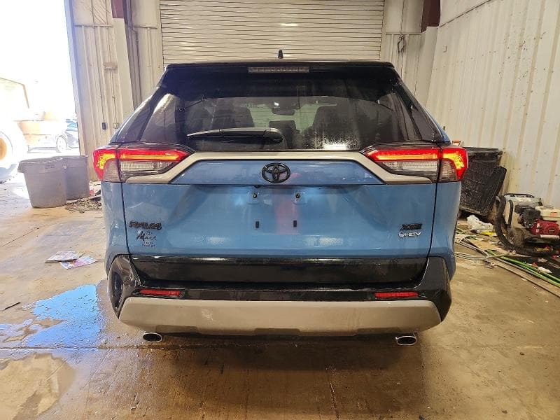 2025 TOYOTA RAV4 XSE 6