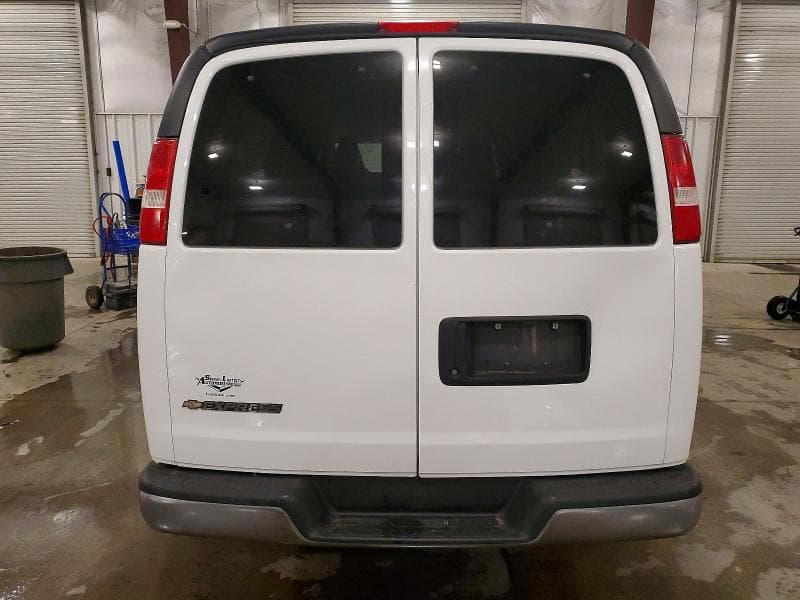 2017 CHEVROLET EXPRESS G3500 LT 6