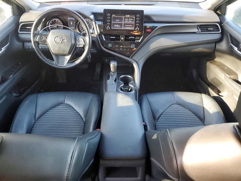 2021 TOYOTA CAMRY SE 8