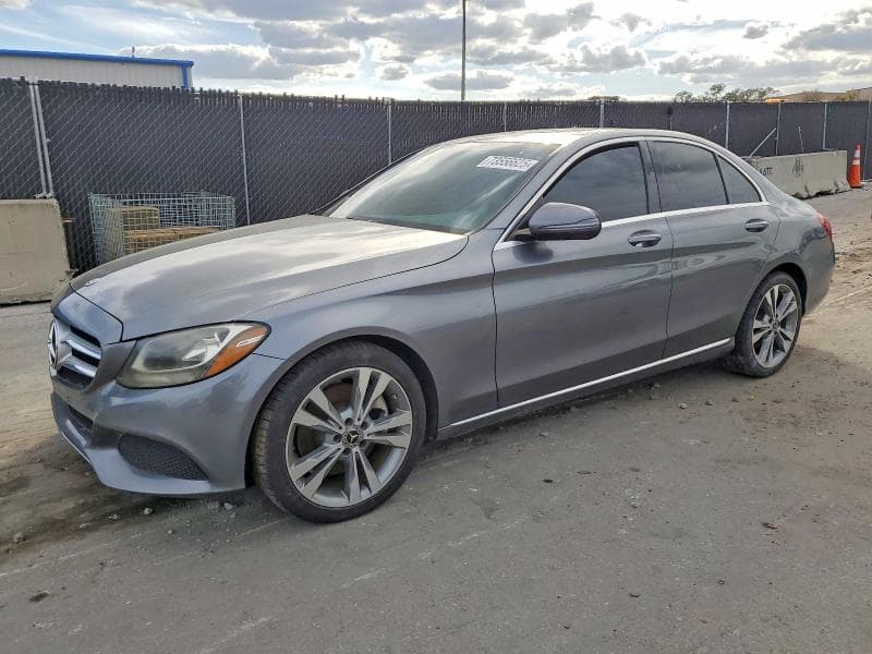 2018 MERCEDES-BENZ C 300 - 1