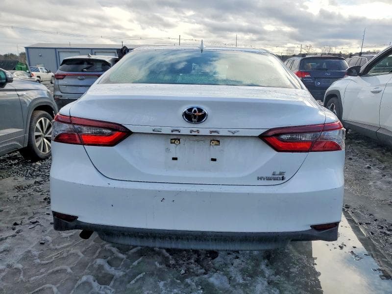 2022 TOYOTA CAMRY HYBRID LE 6