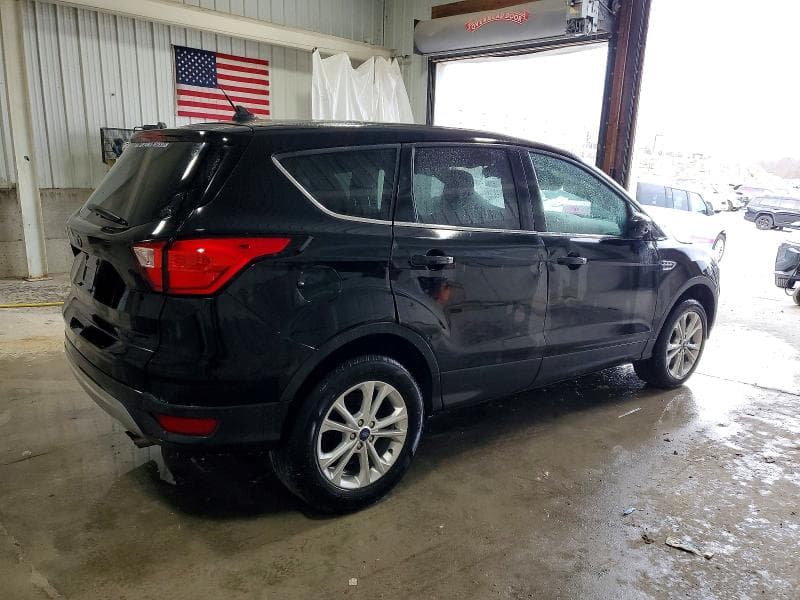 2019 FORD ESCAPE SE 3