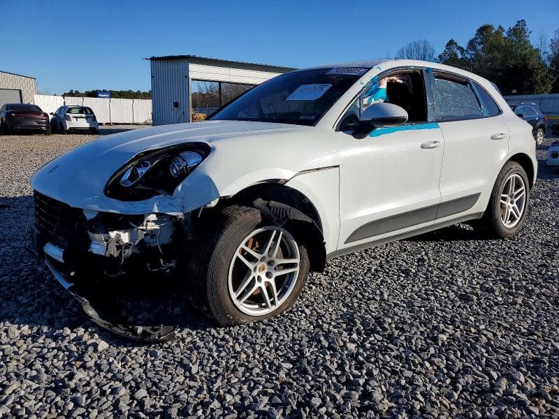 2018 PORSCHE MACAN - 1