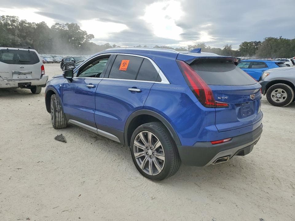 2022 CADILLAC XT4 PREMIUM LUXURY 2