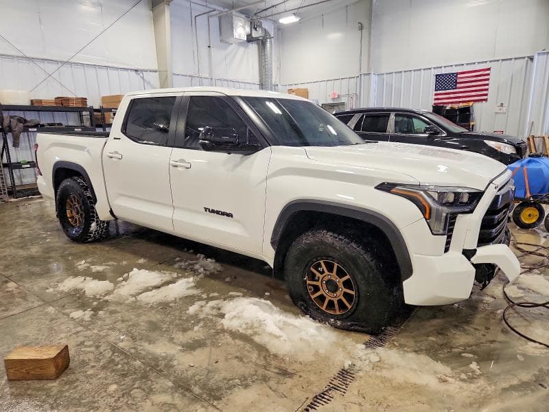 2024 TOYOTA TUNDRA LIMITED 4