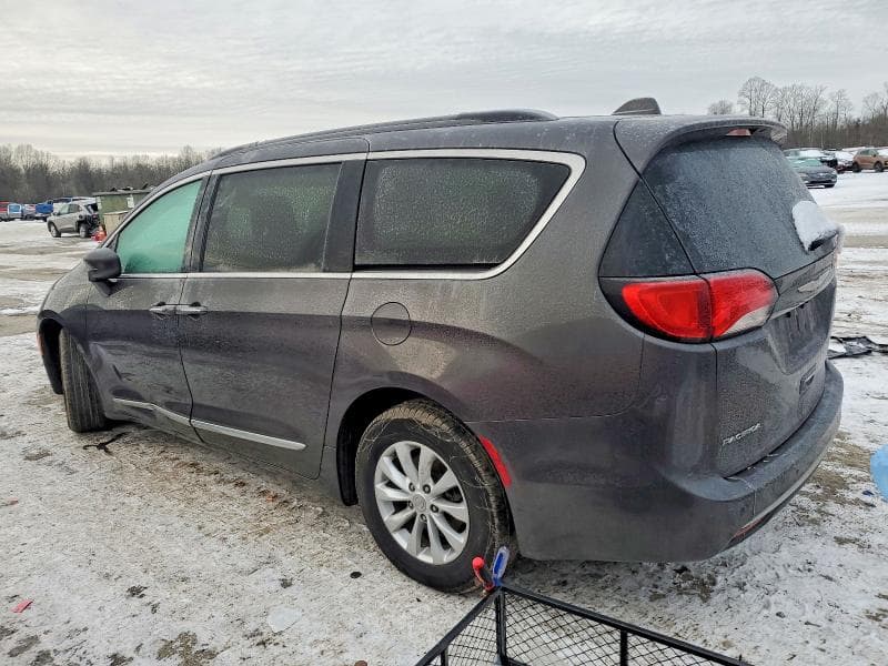 2017 CHRYSLER PACIFICA TOURING L 2