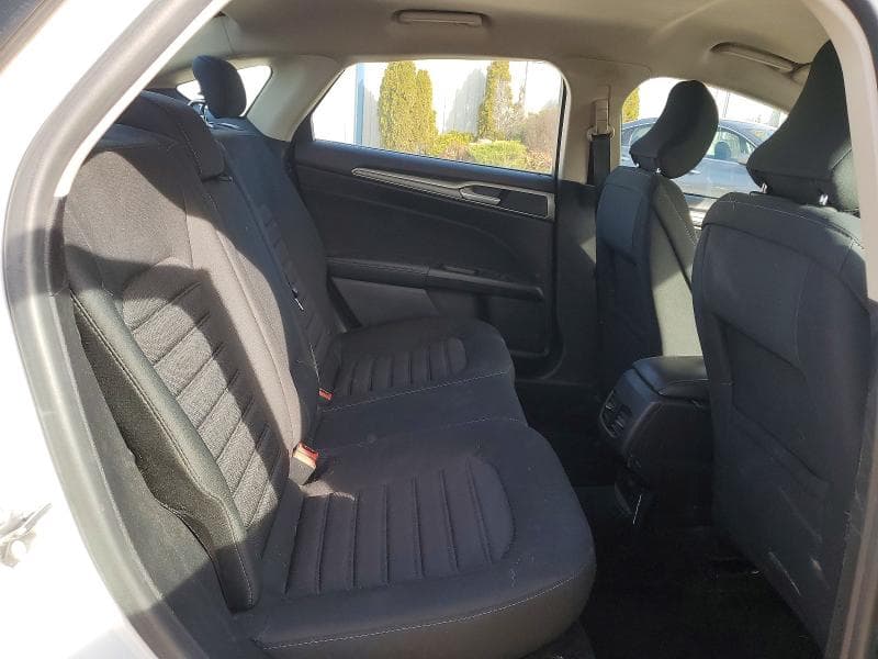 2017 FORD FUSION SE 10