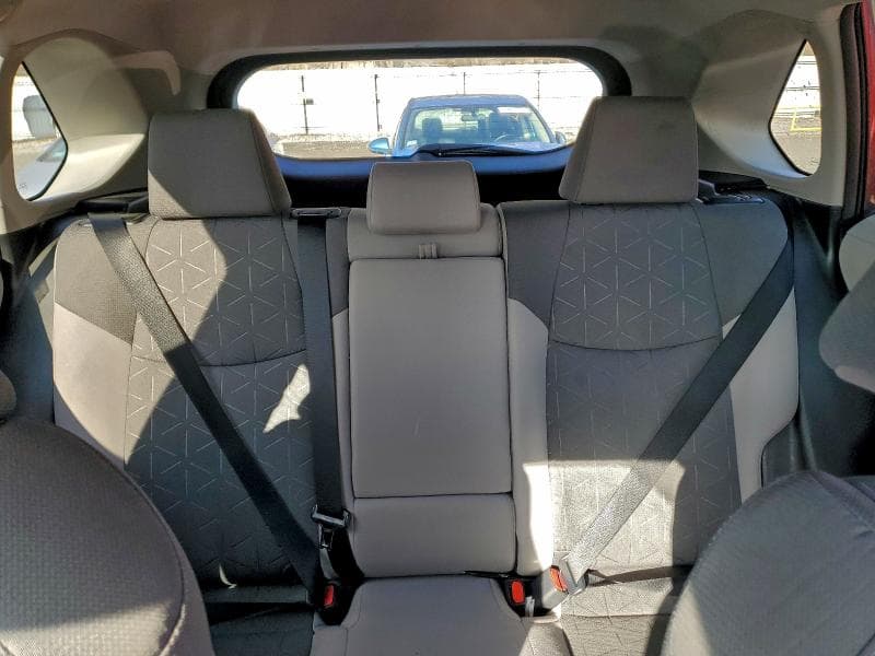 2021 TOYOTA RAV4 XLE 10