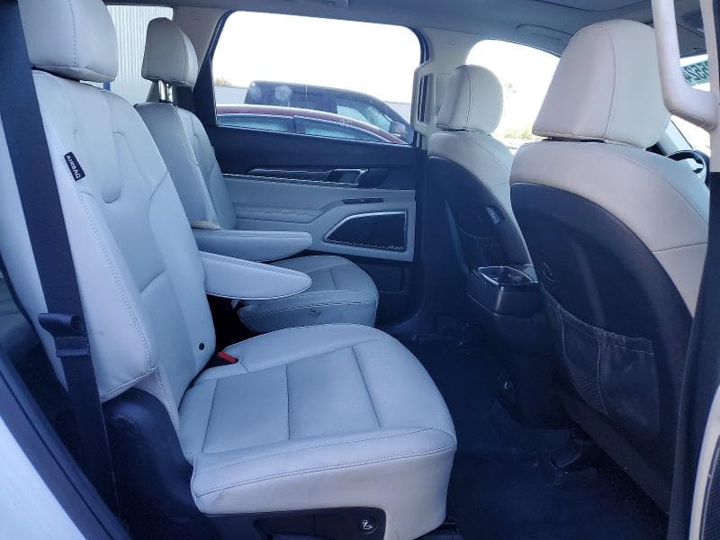 2024 KIA TELLURIDE S 11