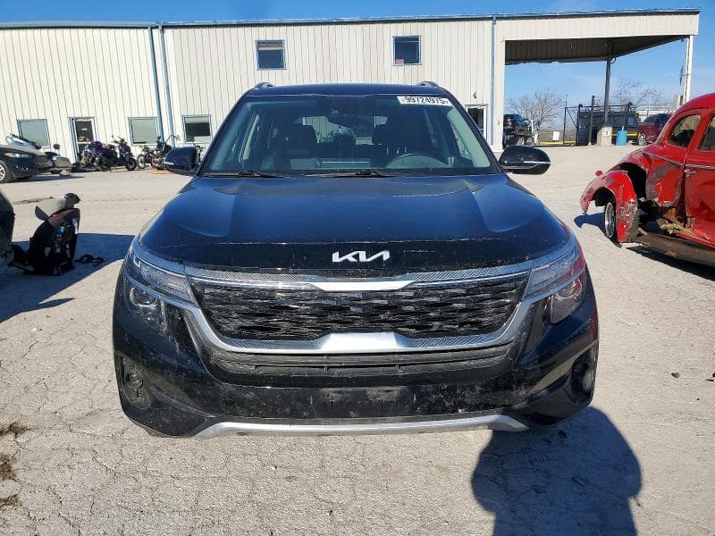 2022 KIA SELTOS S 5