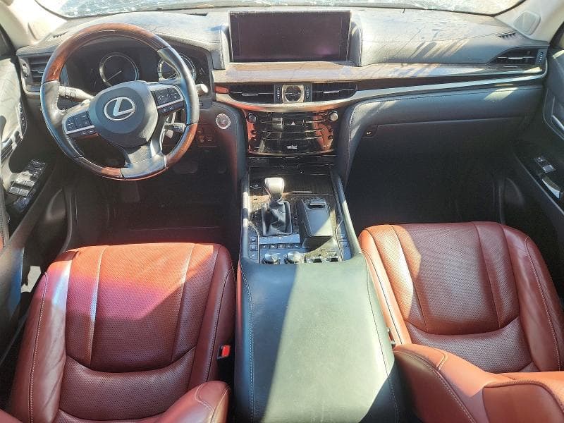 2017 LEXUS LX 570 BASE 8
