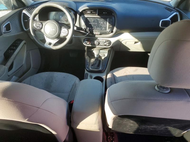 2024 KIA SOUL LX 8