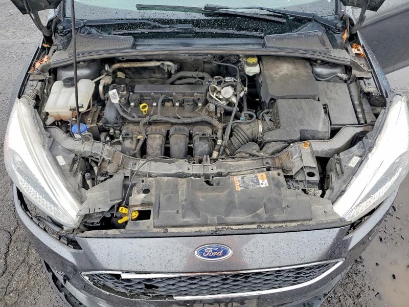 2017 FORD FOCUS SE 11