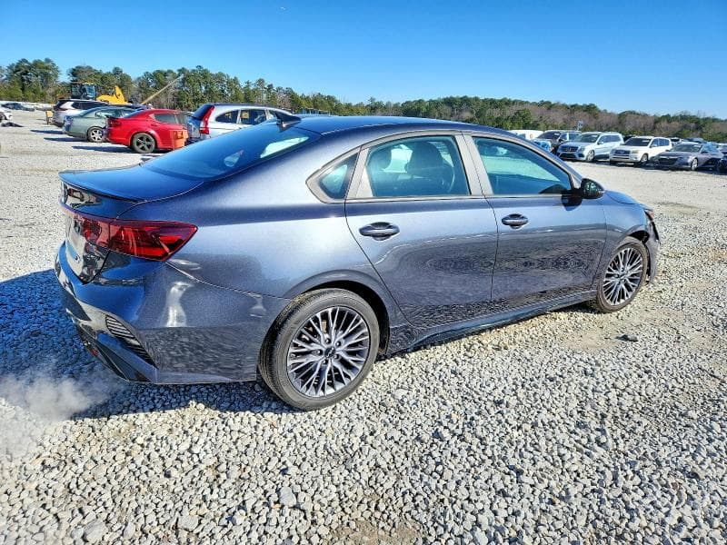2022 KIA FORTE GT LINE 3