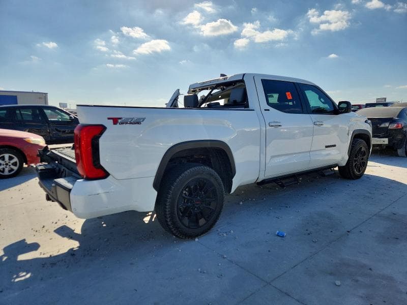 2024 TOYOTA TUNDRA CREWMAX SR5 3