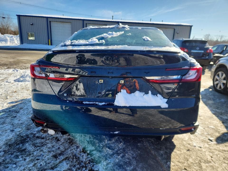 2025 TOYOTA CAMRY SE 6