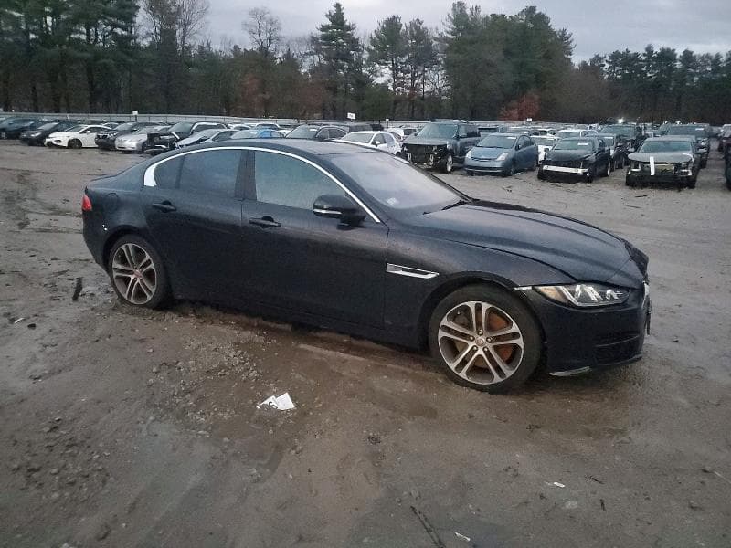 2017 JAGUAR XE PREMIUM 4