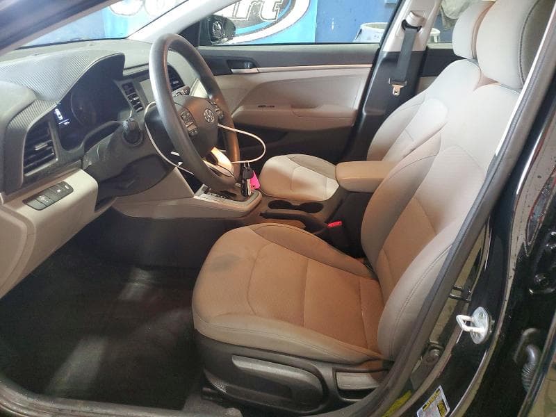 2020 HYUNDAI ELANTRA SE 7