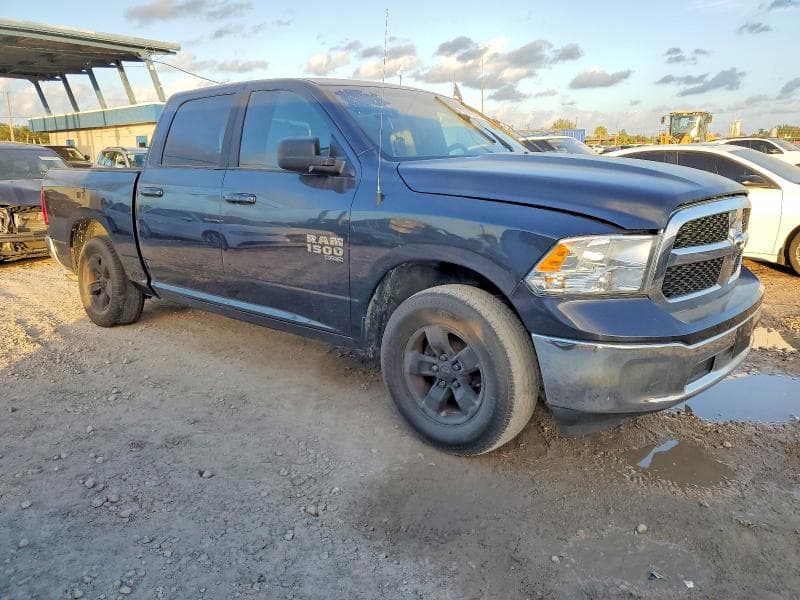 2021 RAM 1500 CLASSIC SLT 4