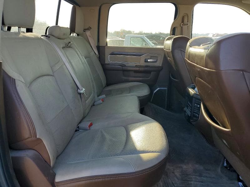 2019 RAM 2500 LARAMIE 10