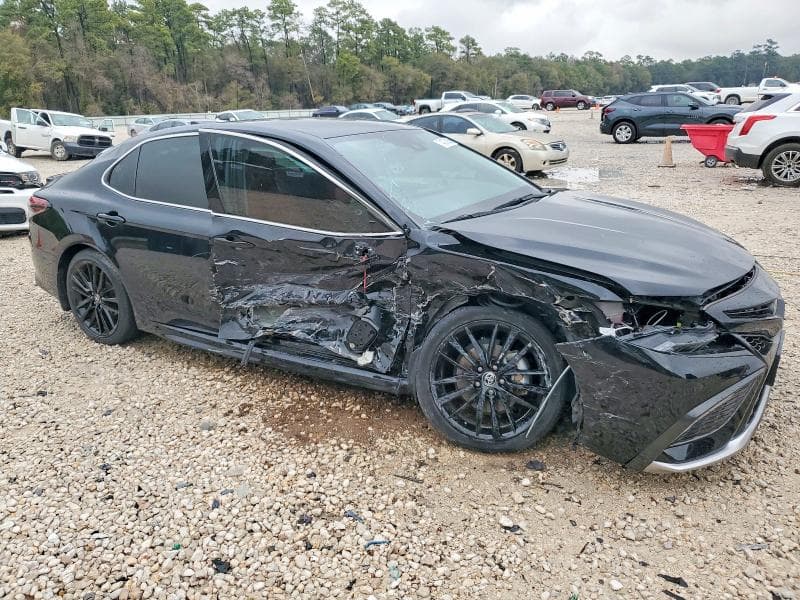 2022 TOYOTA CAMRY XSE 4
