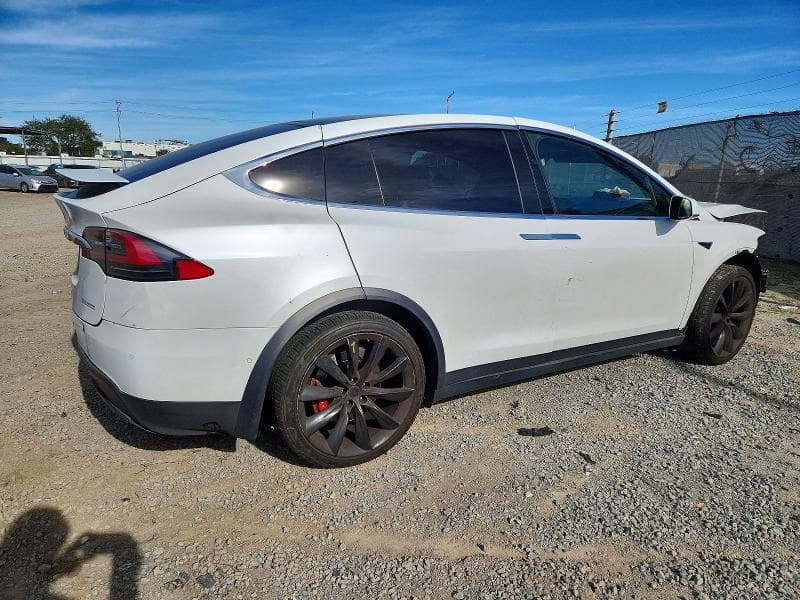 2019 TESLA MODEL X 3