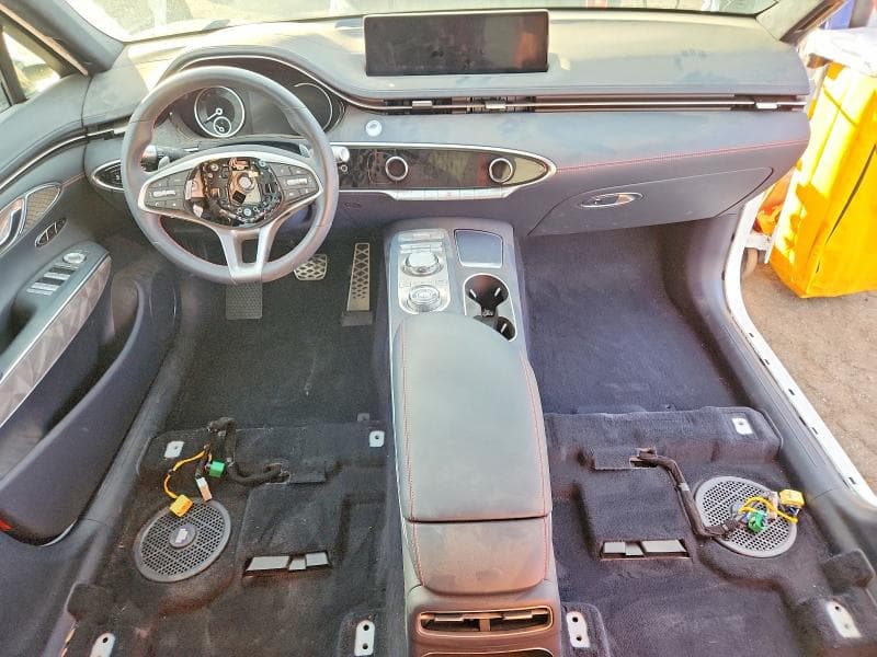 2025 GENESIS GV70 BASE 8