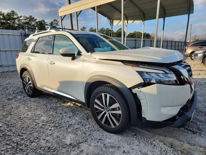 2023 NISSAN PATHFINDER PLATINUM 4