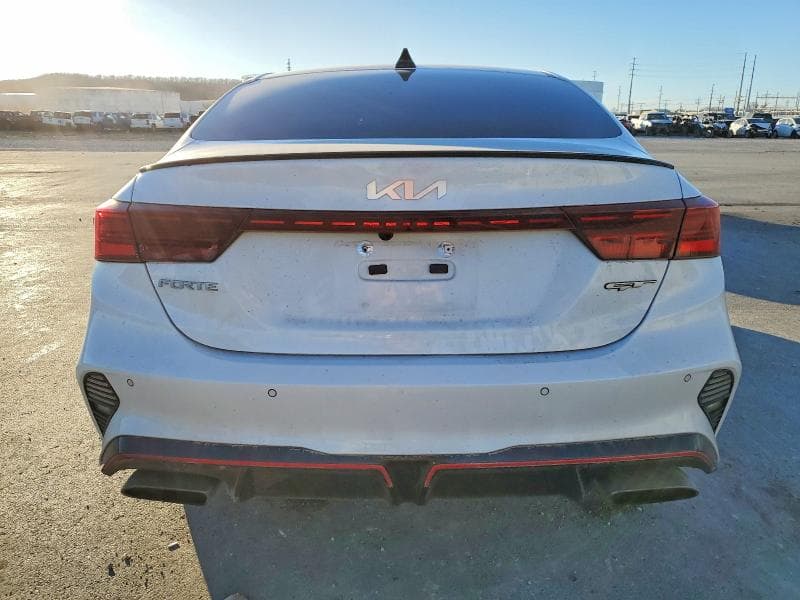 2022 KIA FORTE GT 6