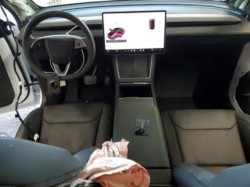 2026 TESLA MODEL Y 7