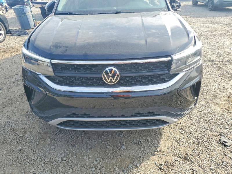 2022 VOLKSWAGEN TAOS SE 12