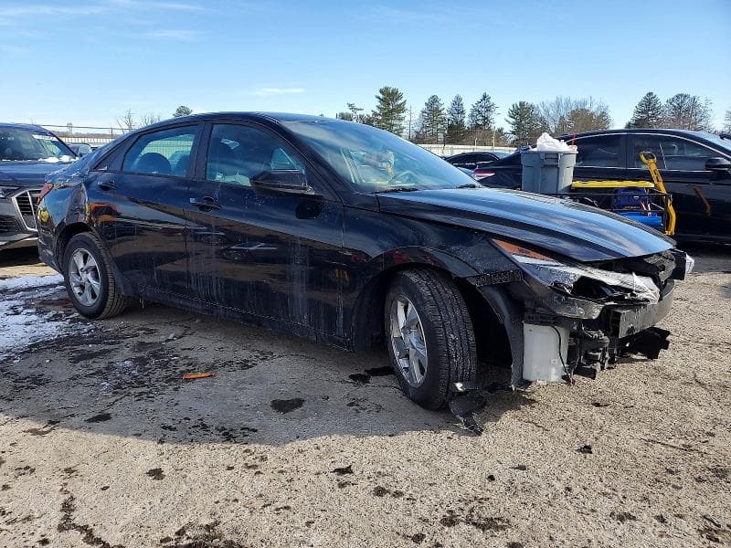 2021 HYUNDAI ELANTRA SE 4