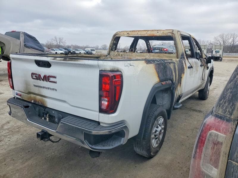 2025 GMC SIERRA K2500 HEAVY DUTY 3