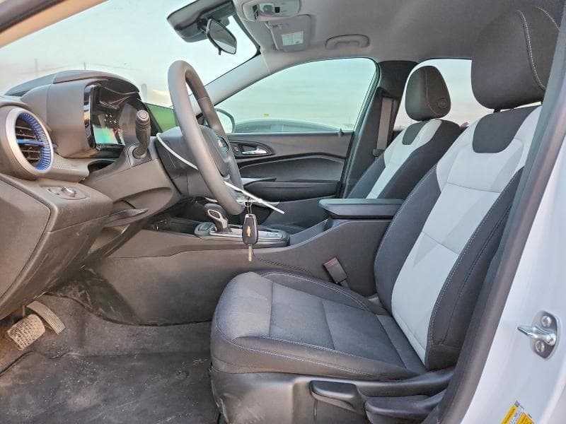 2025 CHEVROLET TRAX LS 7