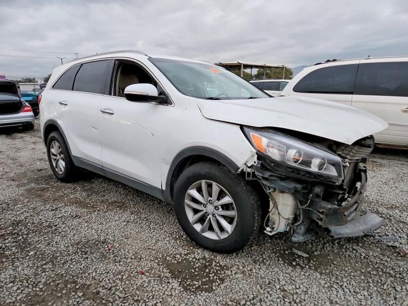 2017 KIA SORENTO LX 4