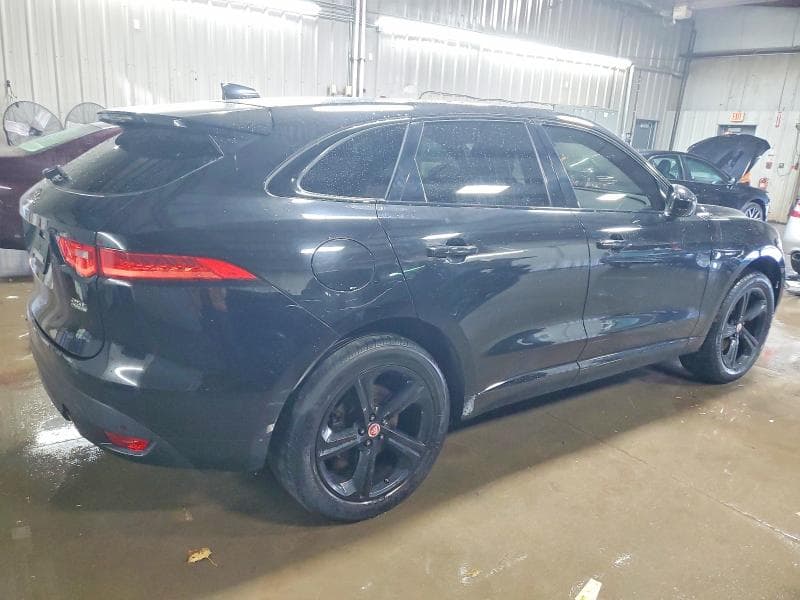 2020 JAGUAR F-PACE R - SPORT 3