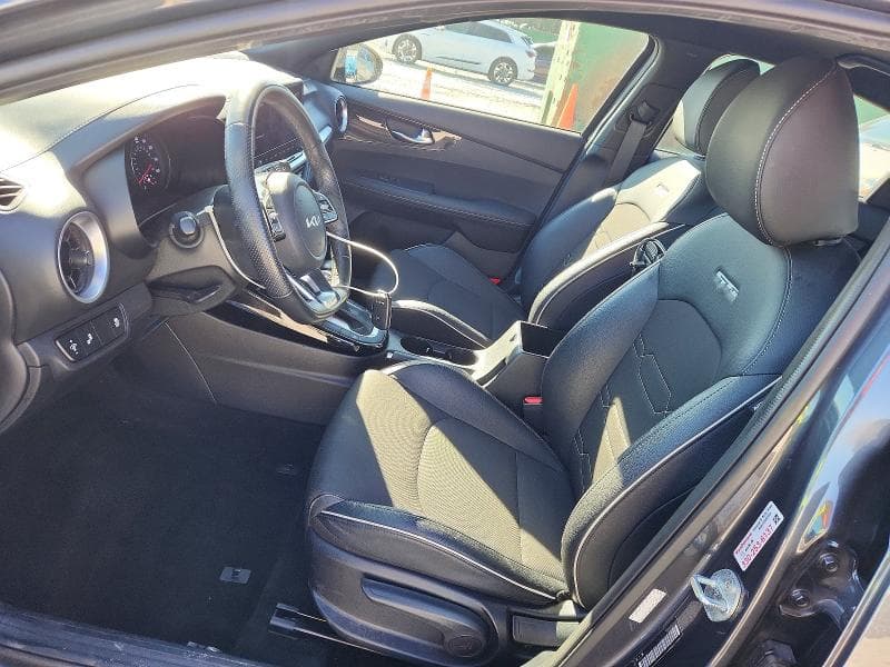 2022 KIA FORTE GT LINE 7