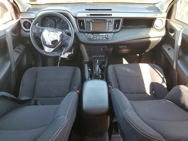 2017 TOYOTA RAV4 XLE 8