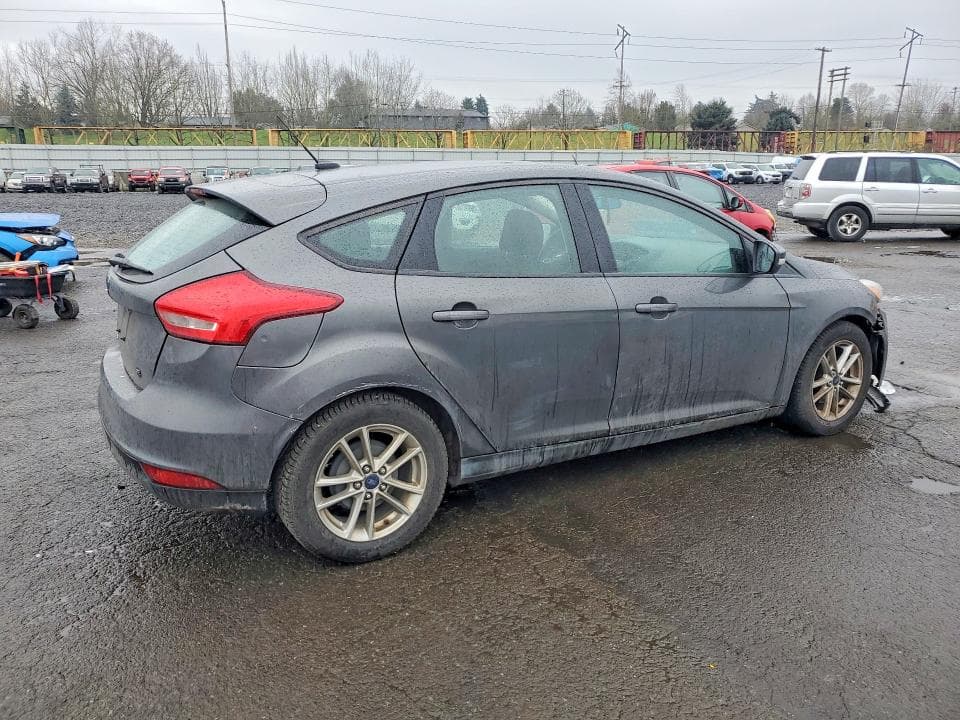 2017 FORD FOCUS SE 3